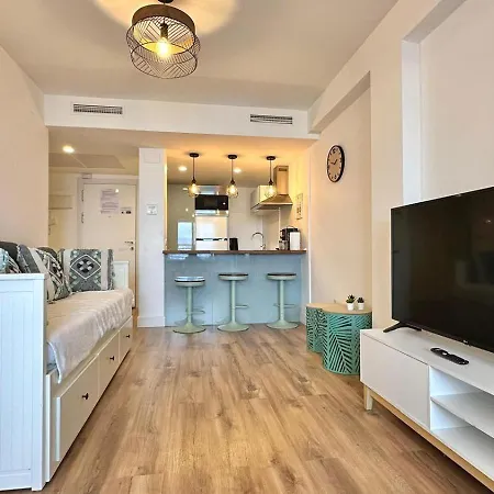 Bl Piso 2 Tropic Mar 公寓
